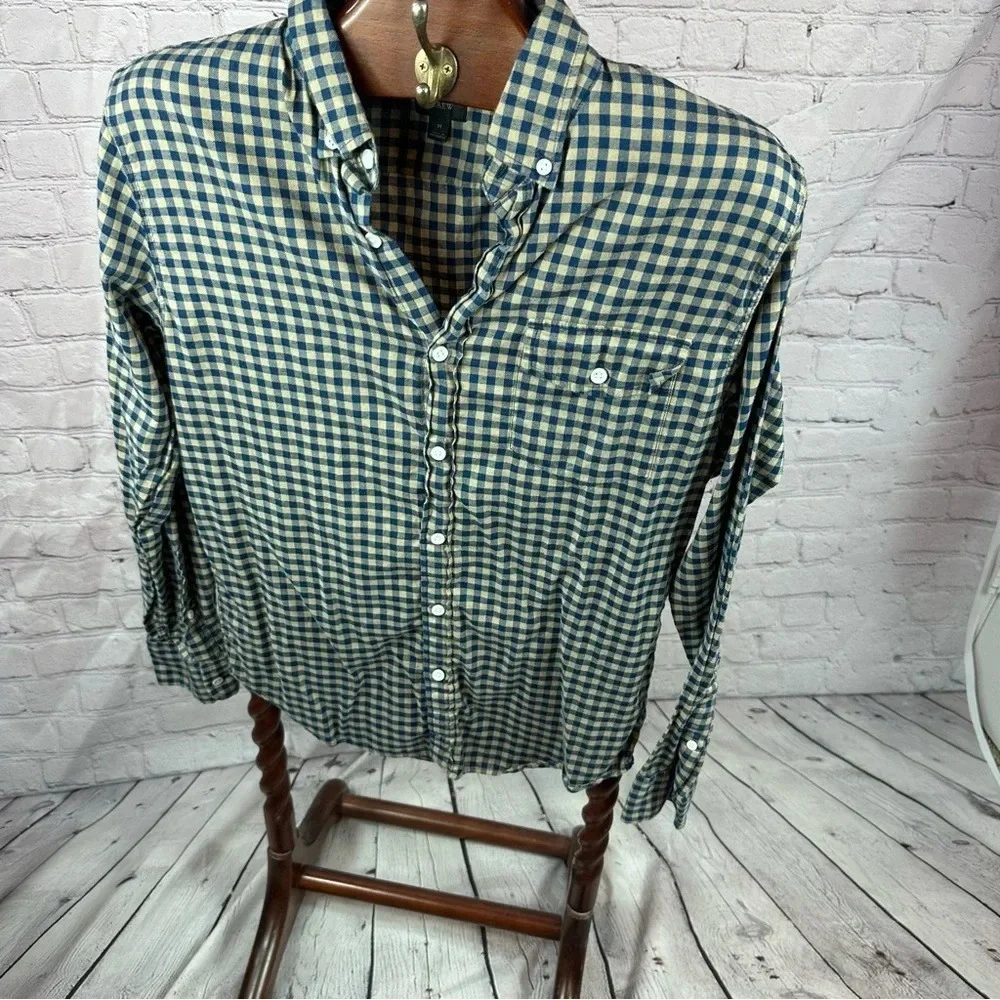 men's j. crew slim Shirt size medium